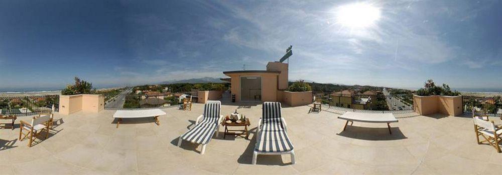 Arianna Hotel Marina di Pietrasanta Bagian luar foto